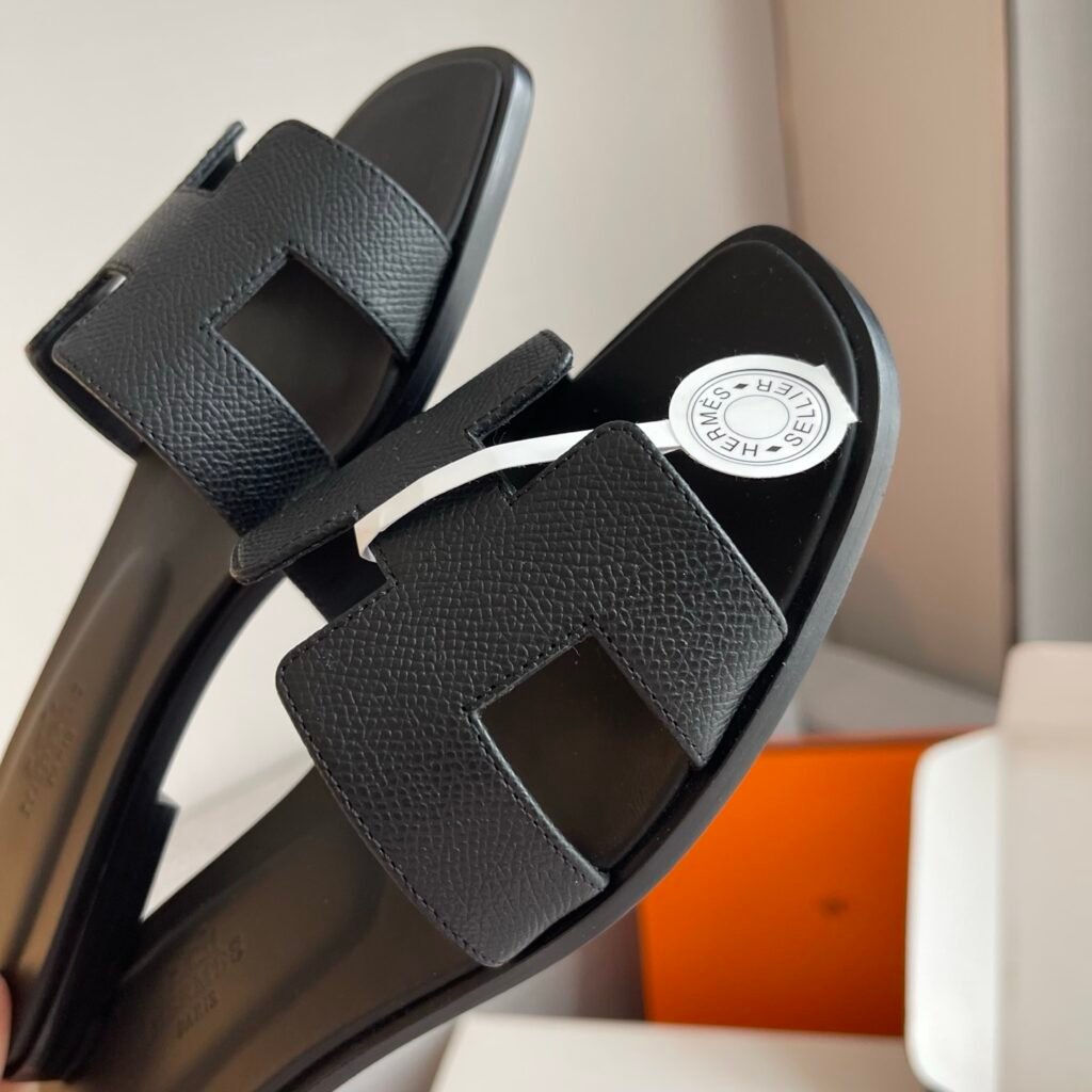 Hermès Women's Sneakers detail 4