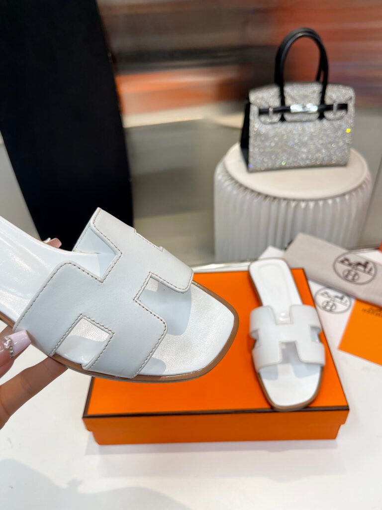 Hermès Unisex Slides detail 4