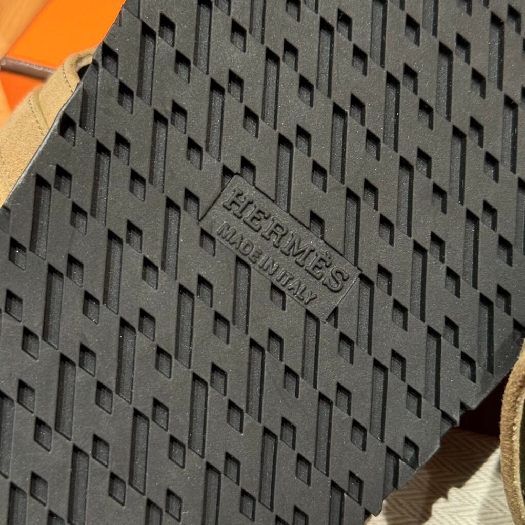 Hermès Unisex Sandals detail 4
