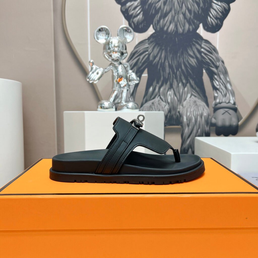 Hermès Unisex Slides detail 4