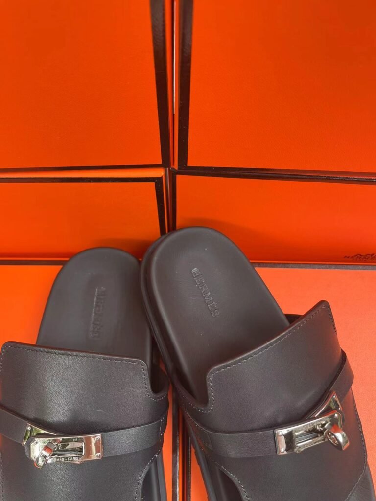 Hermès Unisex Slides detail 4