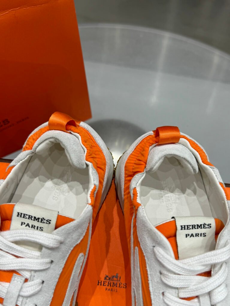Hermès Unisex Sneakers detail 4