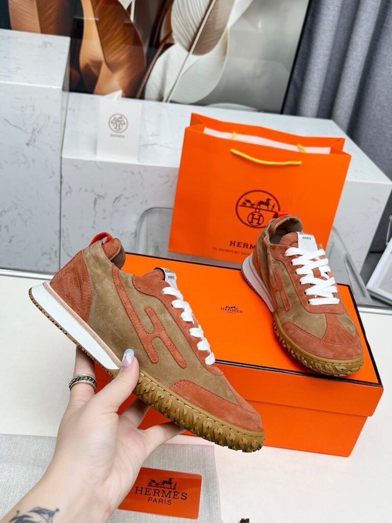 Hermès Unisex Athletic Sneakers detail image 4