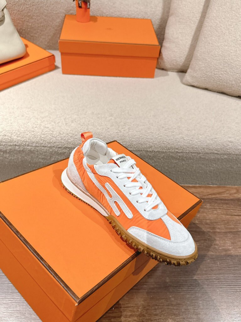 Hermès Unisex Athletic Sneakers detail image 4