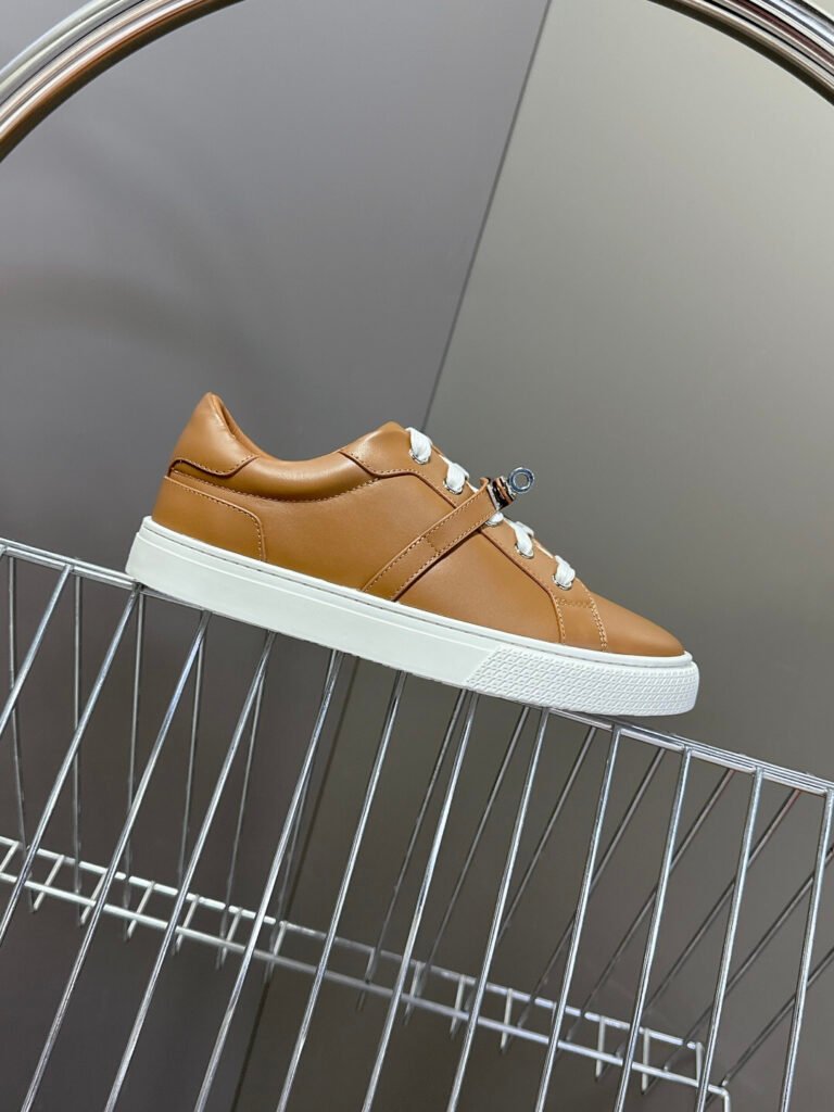 Hermès Unisex White Low-Top Sneakers detail 4