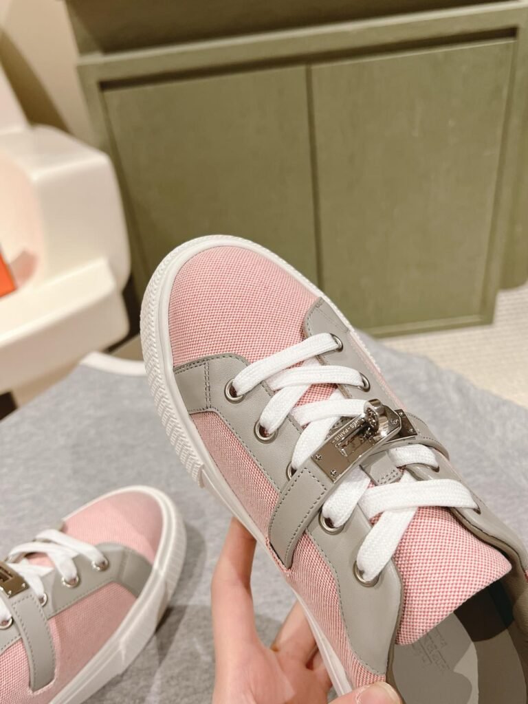 Hermès Unisex Sneakers detail 4