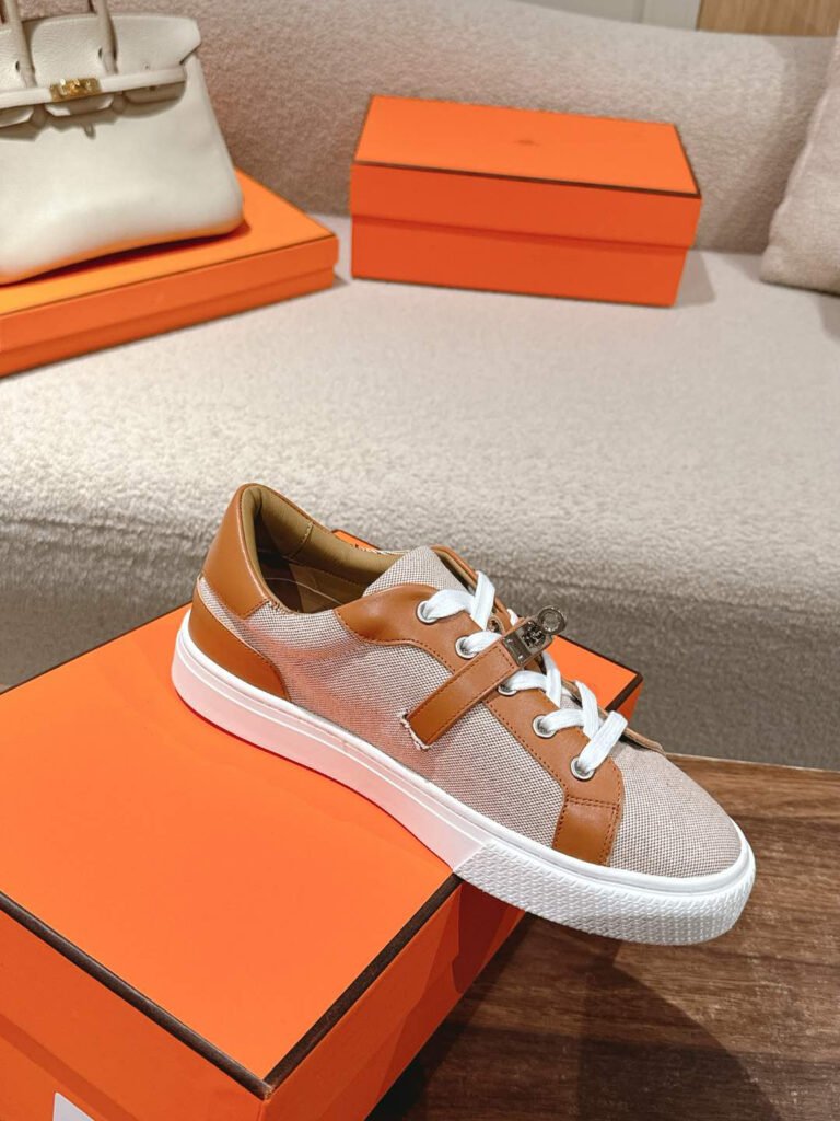 Hermès Unisex Loafers detail 4