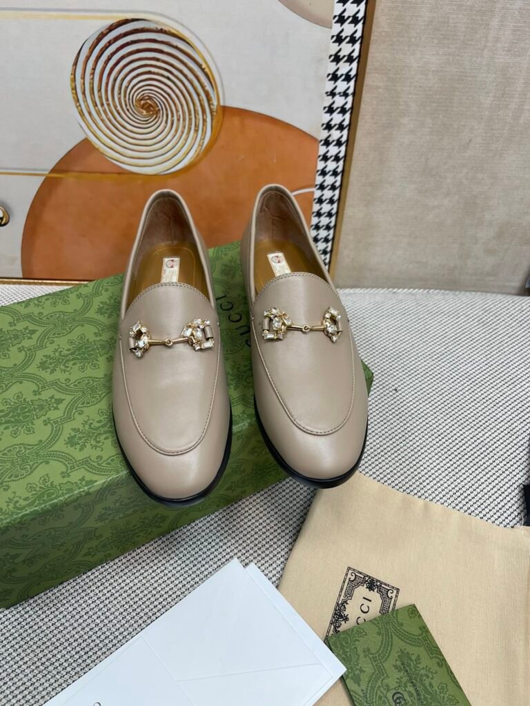 Gucci Unisex Loafers detail 4