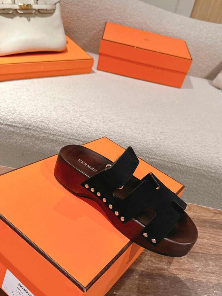 Hermès Unisex Slides detail 4