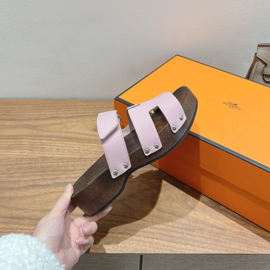 Hermès Unisex Slides detail 4