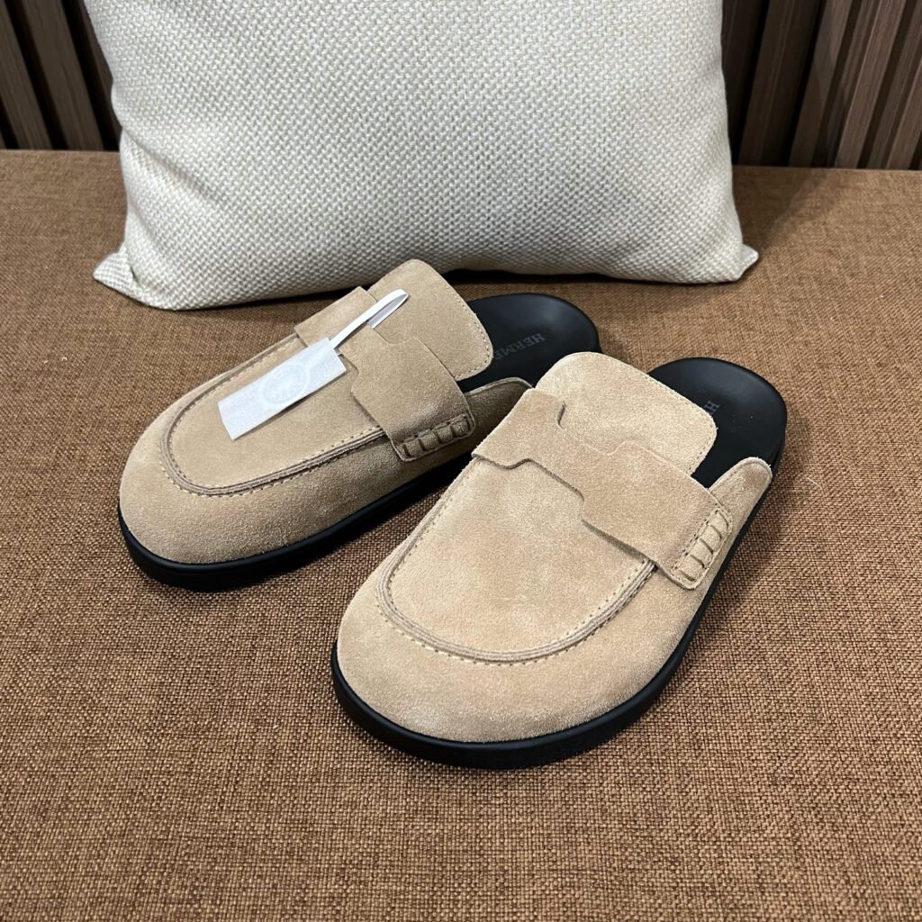 Hermès Unisex Mules detail 4