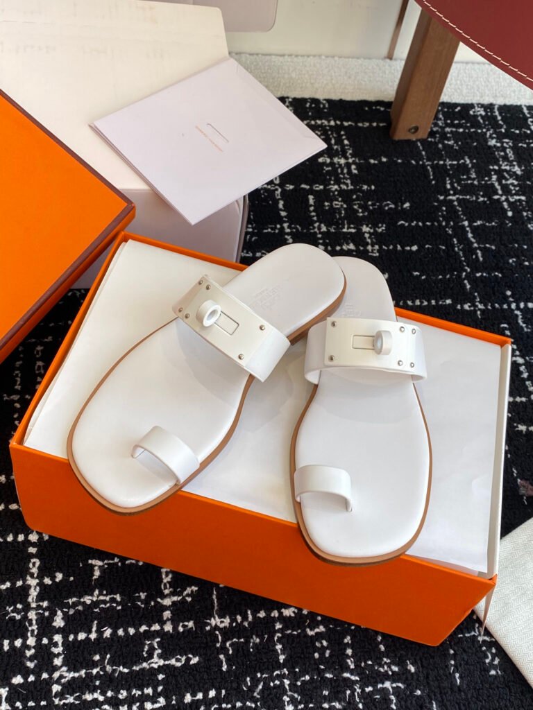 Hermès Unisex Sandals detail 4