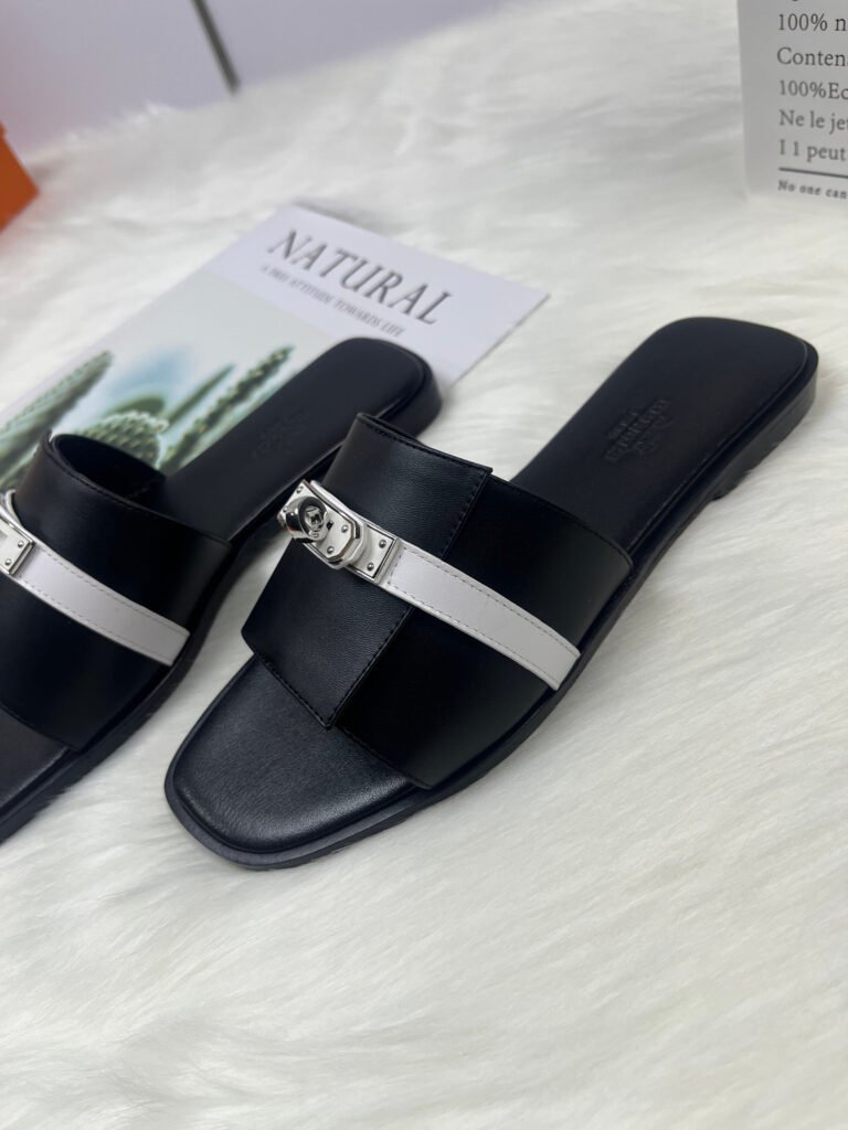 Hermès Women's Slides detail 4