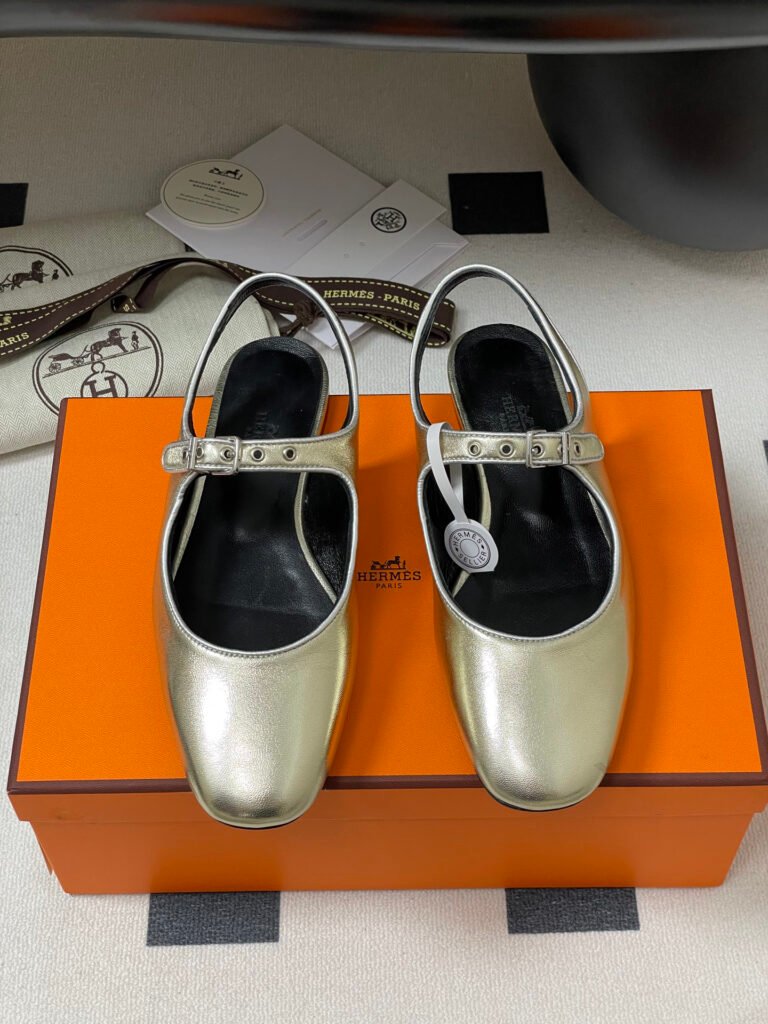 Hermès Women's Mary Jane Shoes detail image 4