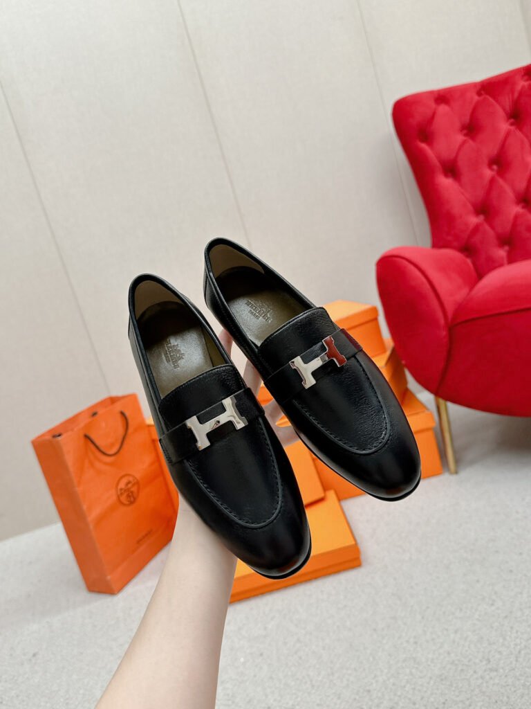 Hermès Unisex Loafers detail 4