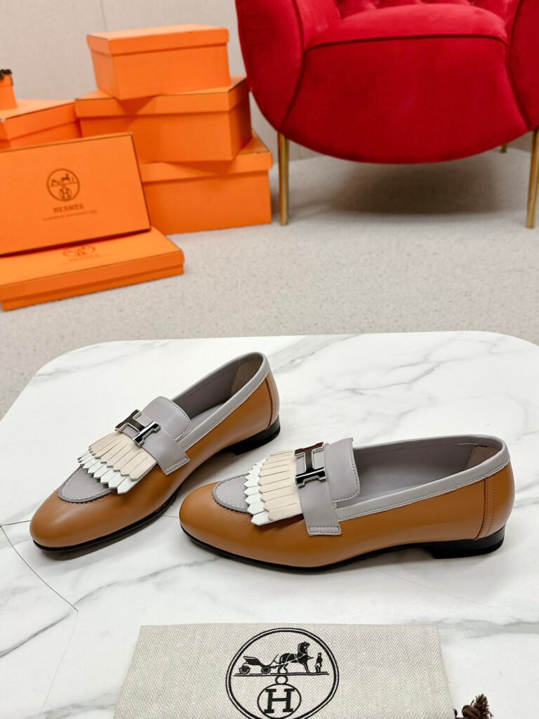 Hermès Unisex Loafers detail 4