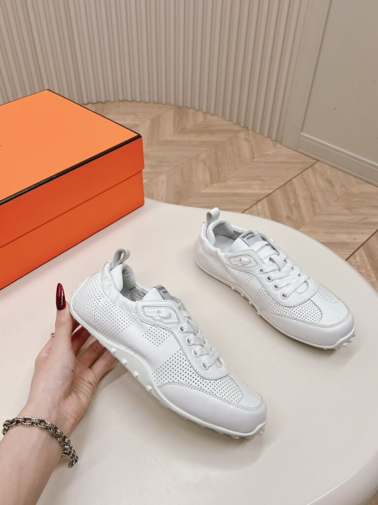 Hermès Men's Athletic Sneakers detail image 4