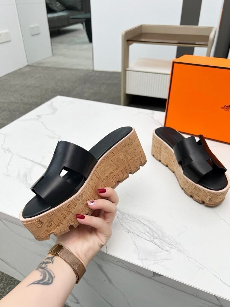 Hermès Women's Platform Sneakers detail 4