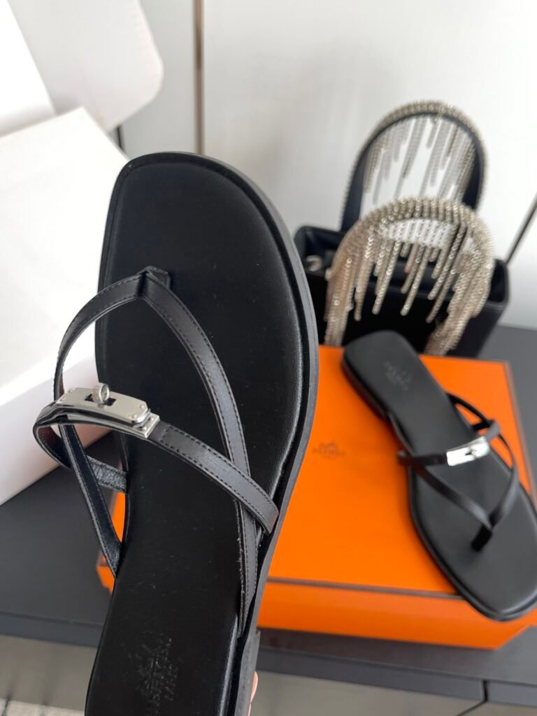 Hermès Women's Leather-Sole Shoes detail 4