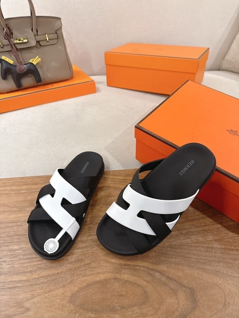 Hermès Unisex Slides detail 4