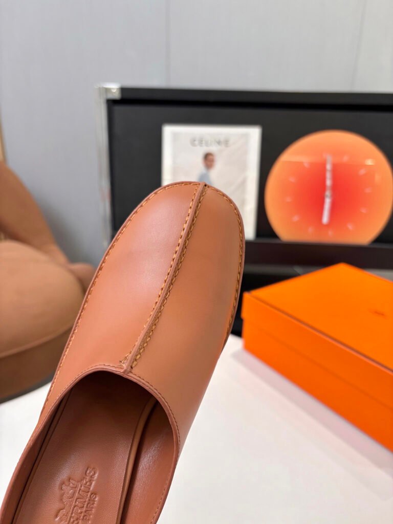 Hermès Unisex Mules detail 4