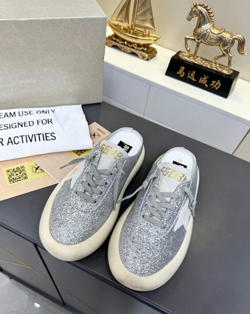 Golden Goose Women's Chunky Sneakers detail image 4