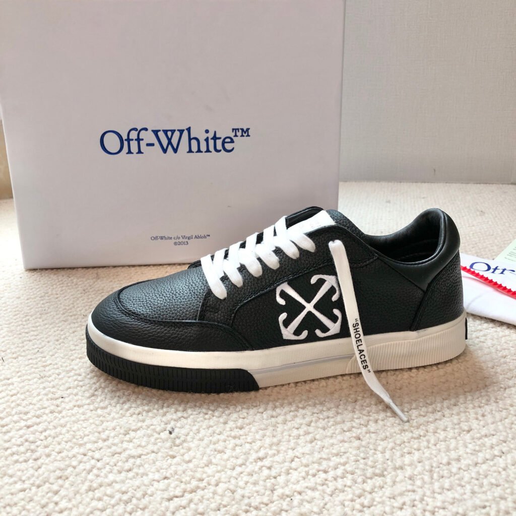 Off-White Unisex Sneakers detail image 4