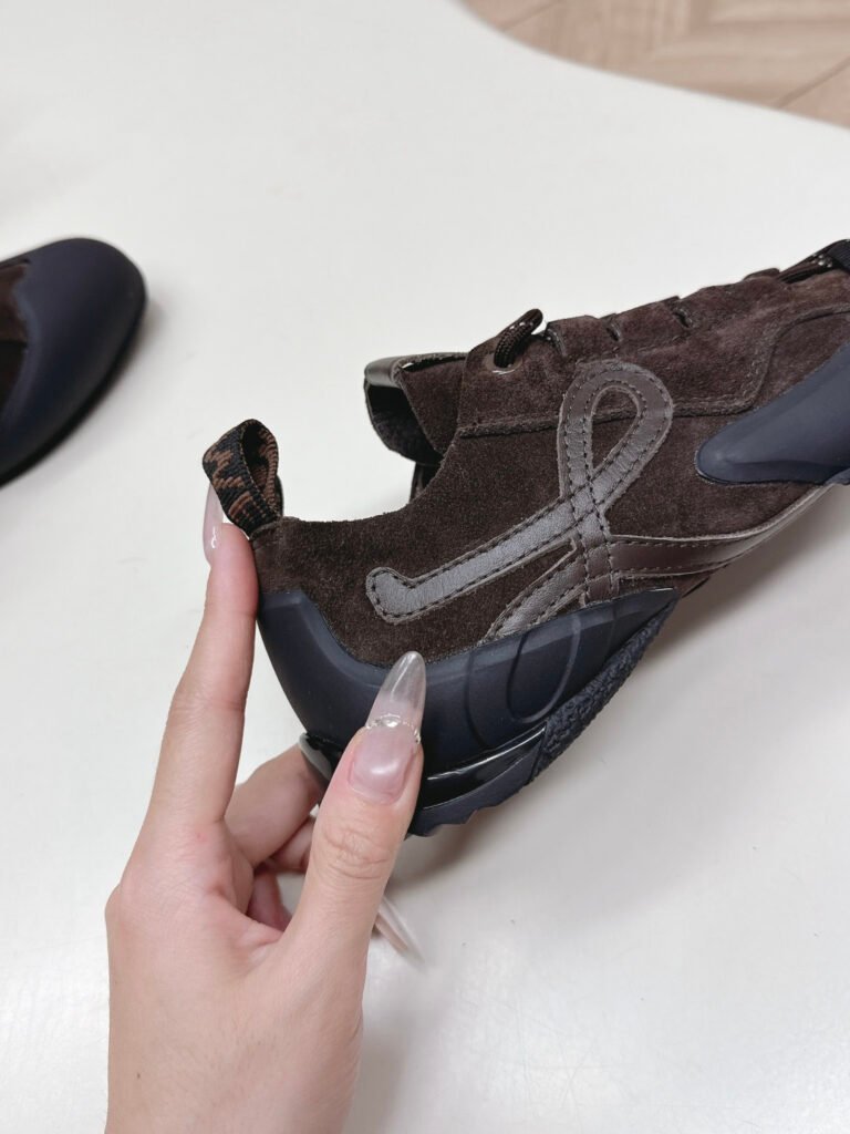 Loewe Unisex Sneakers detail image 4