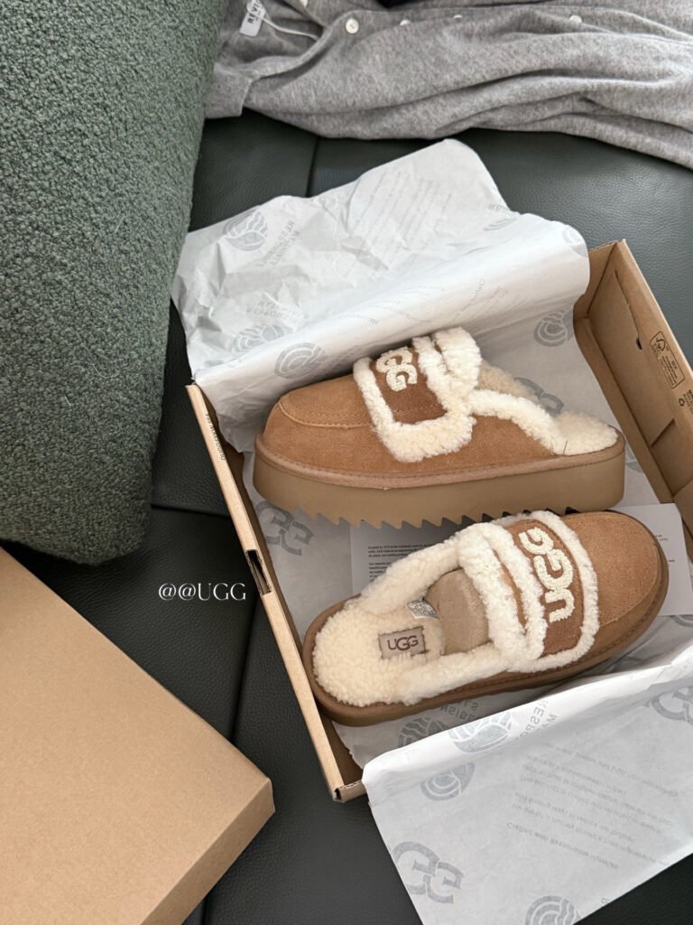 UGG Unisex Platform Sneakers detail image 4
