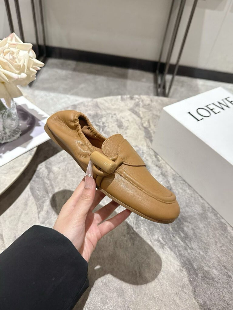 Loewe Unisex Sneakers detail 4