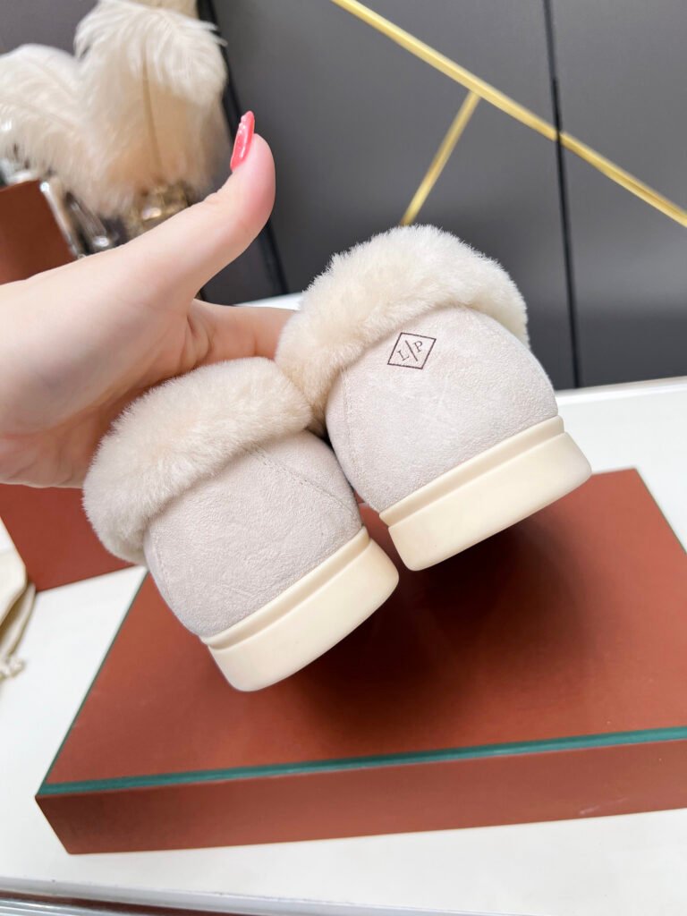 Loro Piana Unisex Sneakers detail image 4