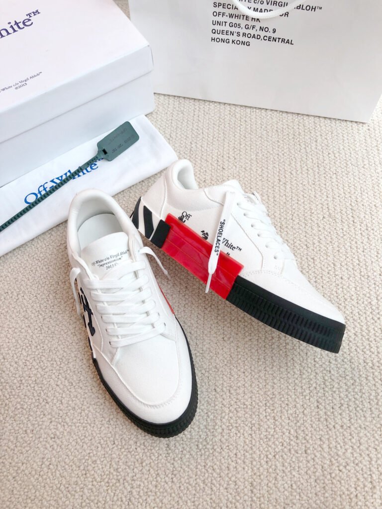 Off-White Unisex Low-Top Sneakers detail image 4