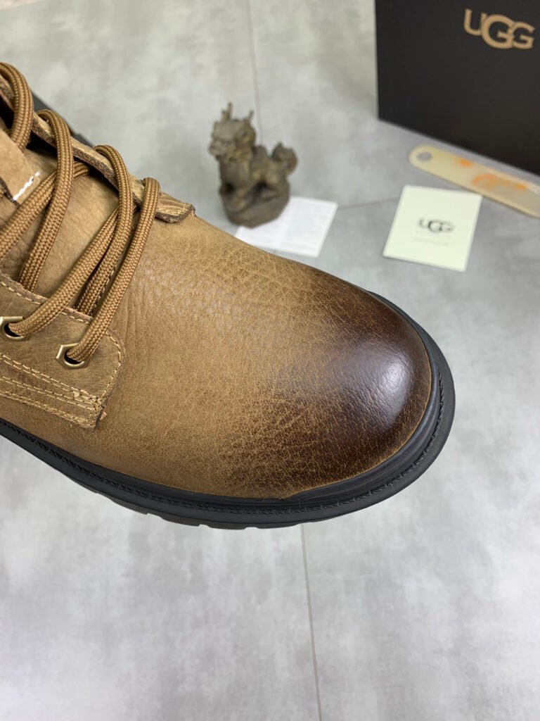 UGG Men's Sneakers detail image 4