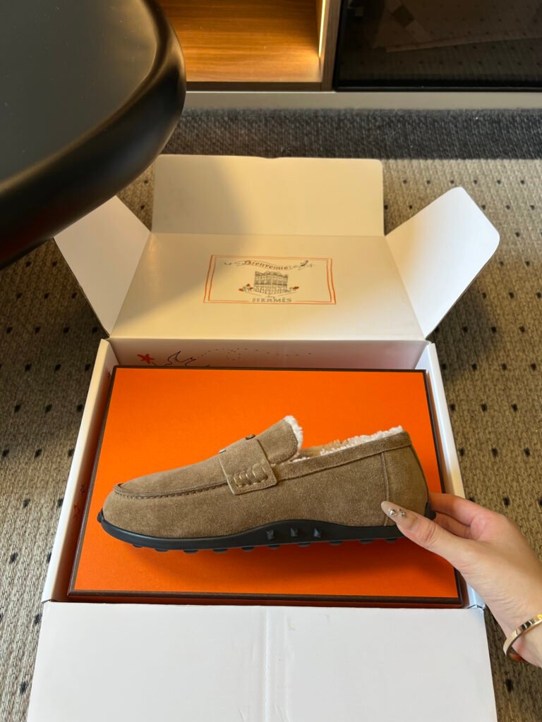 Hermès Unisex Driving Loafers detail 4