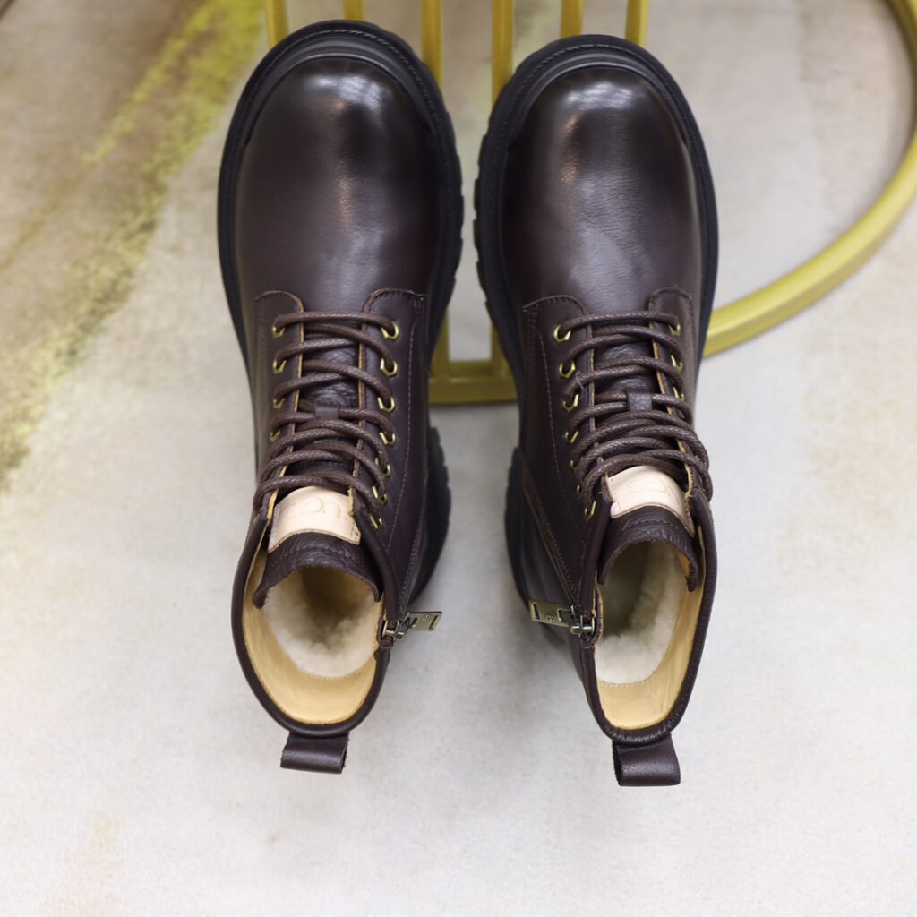 UGG Men's Sneakers detail image 4