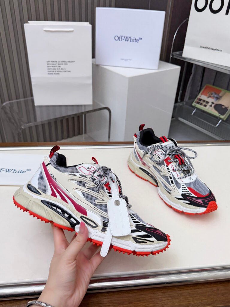 Off-White Unisex Chunky Sneakers detail image 4