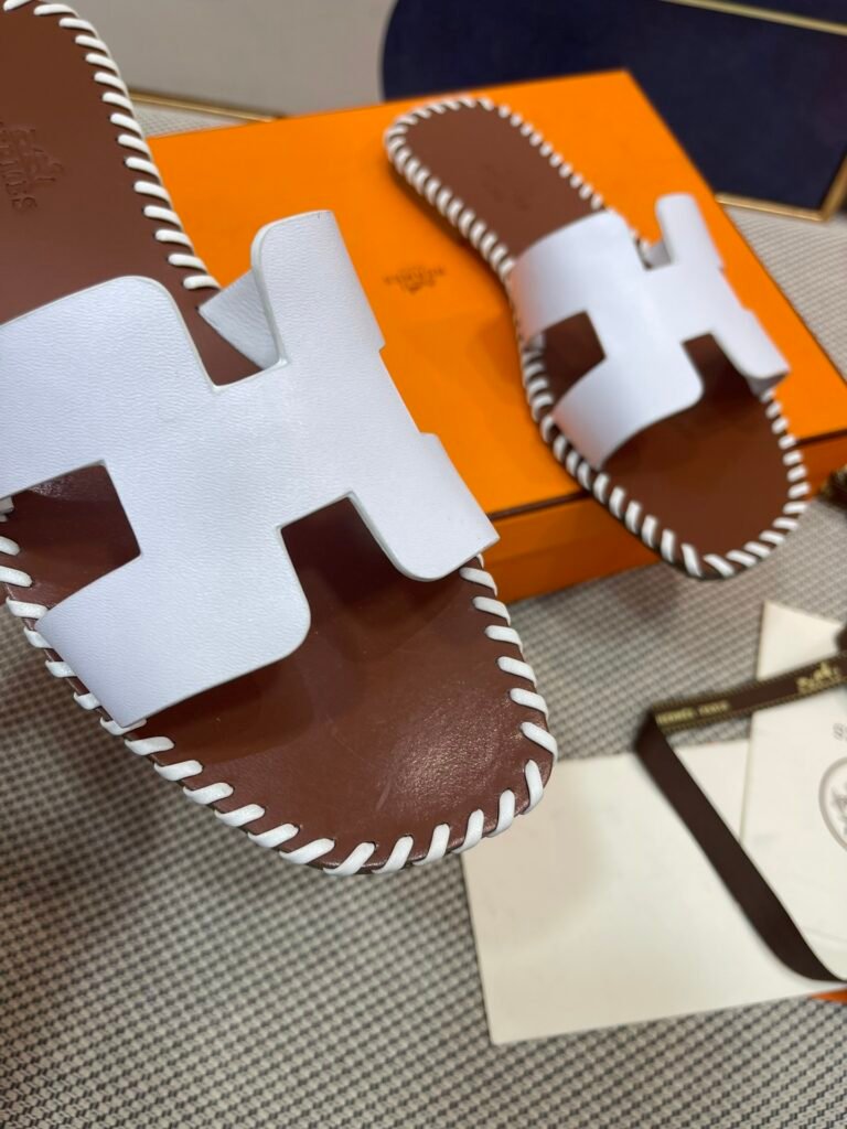 Hermès Unisex Slides detail 4