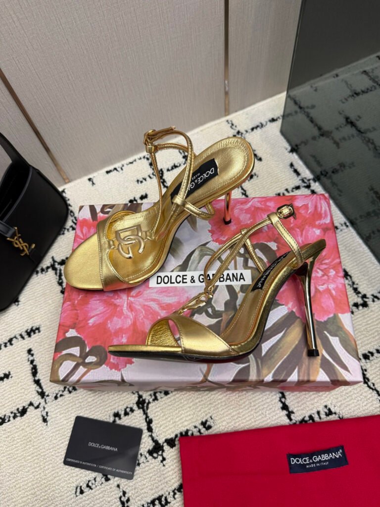 Dolce & Gabbana Women's High-Heel Pumps detail 4