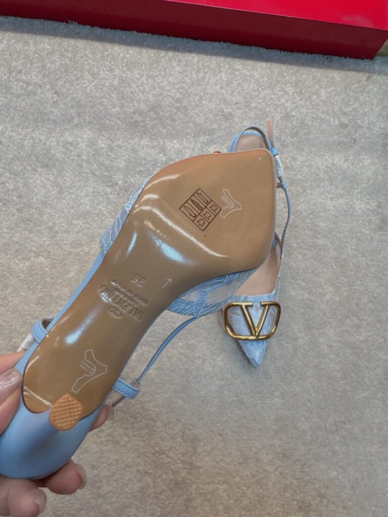 Valentino Garavani Unisex Sneakers detail 4