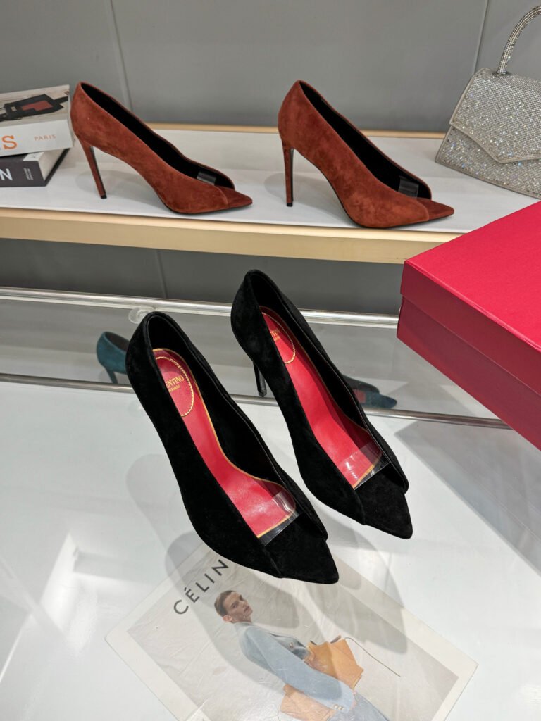 Valentino Garavani Women's High-Heel Pumps detail 4