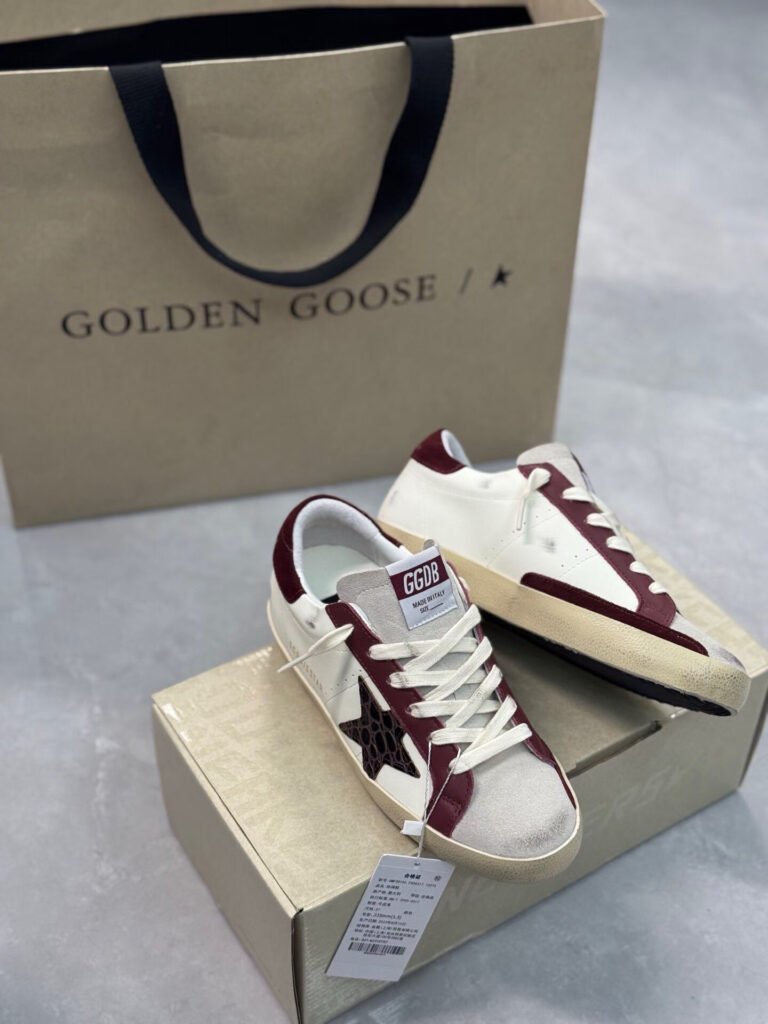 Golden Goose Unisex Sneakers detail image 4