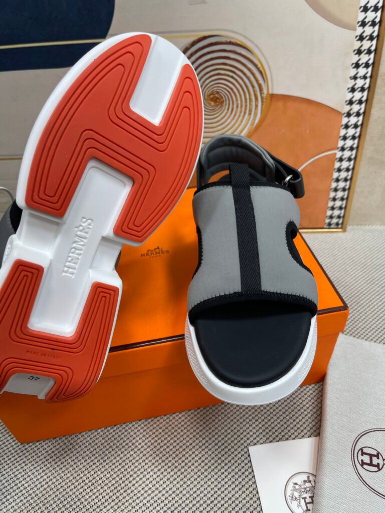 Hermès Unisex Slides detail 4