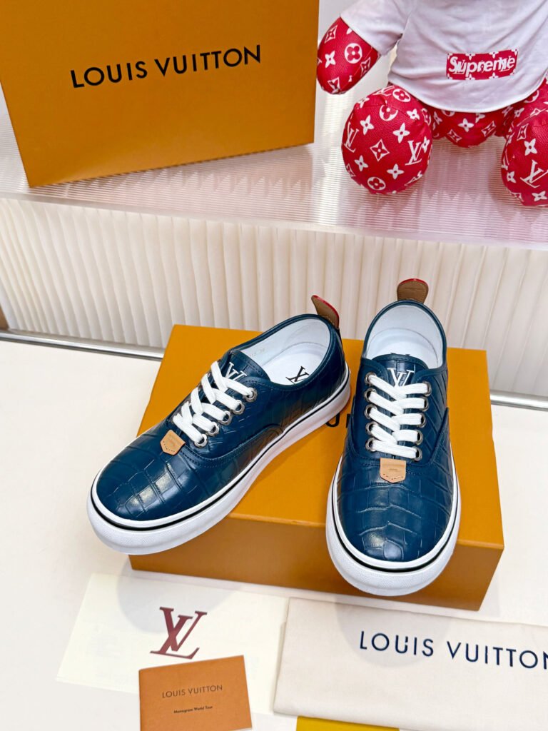 Louis Vuitton Men's Sneakers detail image 4