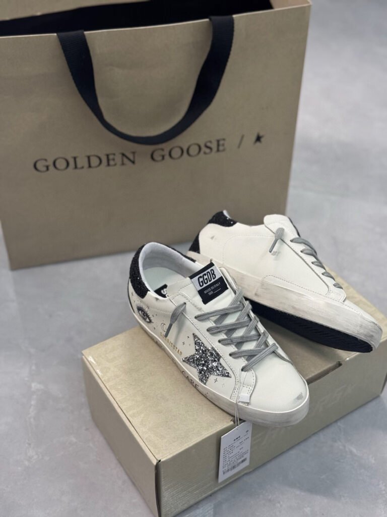 Golden Goose Unisex Sneakers detail image 4