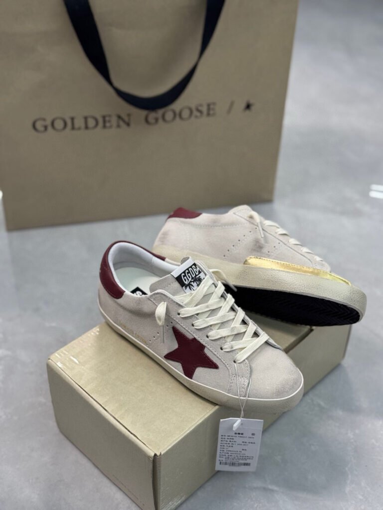 Golden Goose Unisex Distressed Sneakers detail 4
