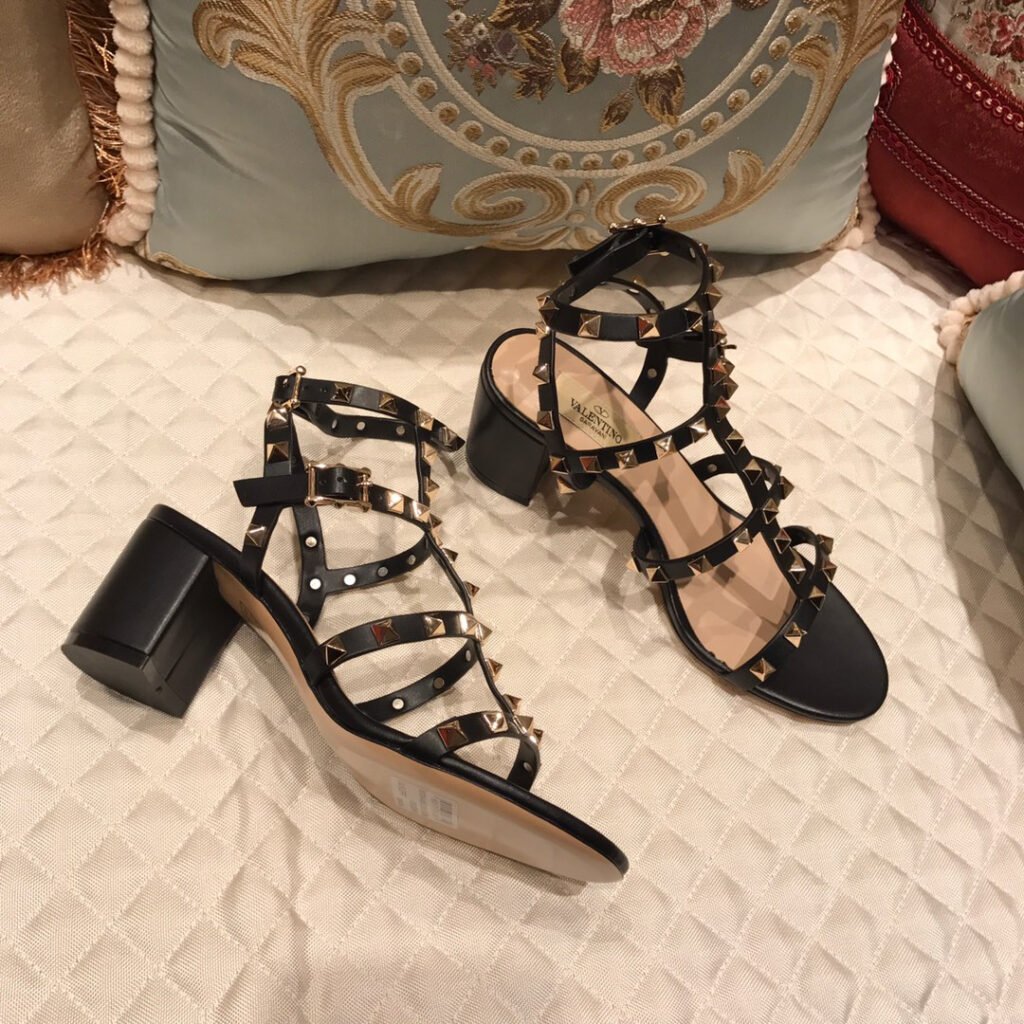 Valentino Garavani Unisex Sneakers detail 4