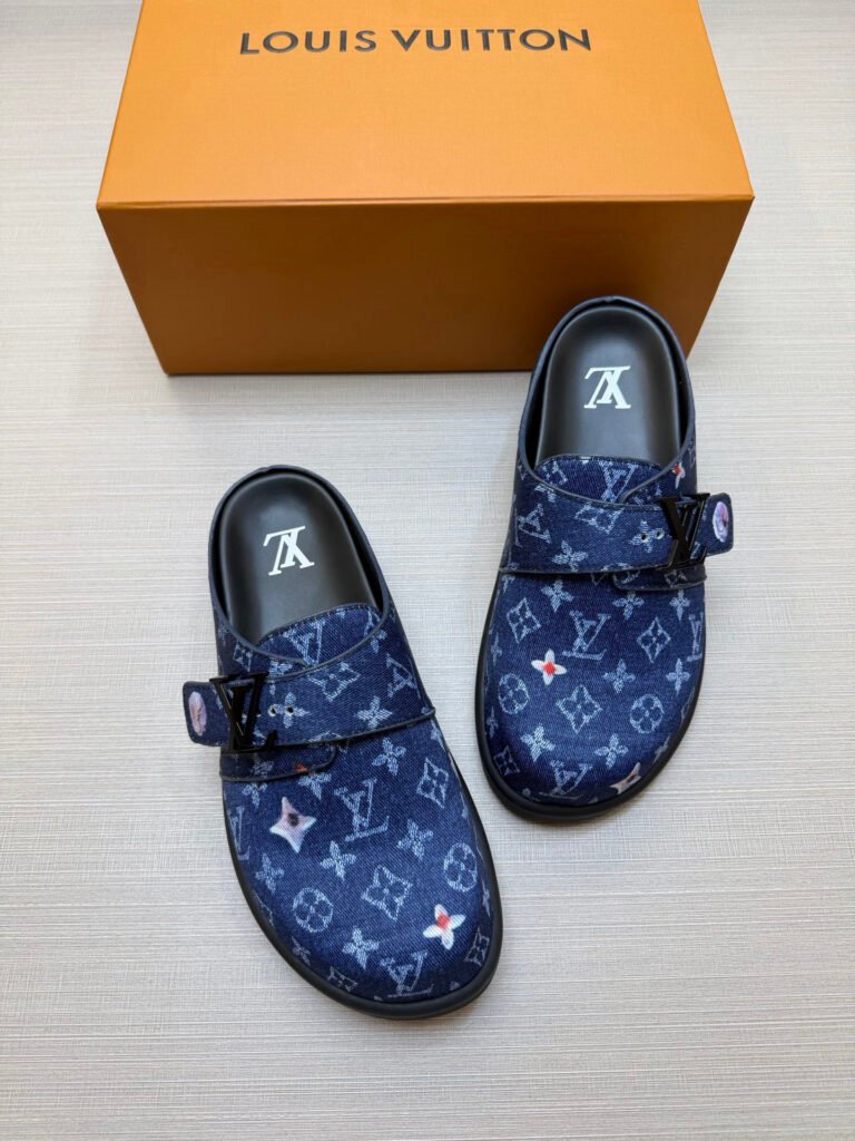 Louis Vuitton Men's Slides detail image 4