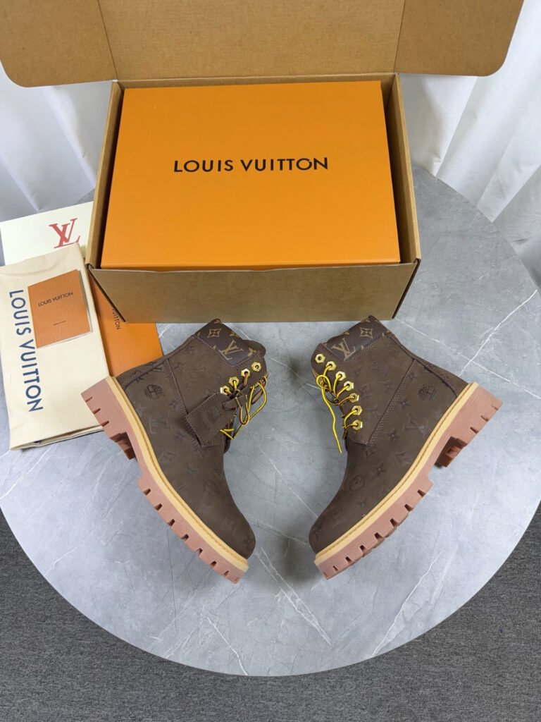 Louis Vuitton Unisex Ankle Boots detail 4