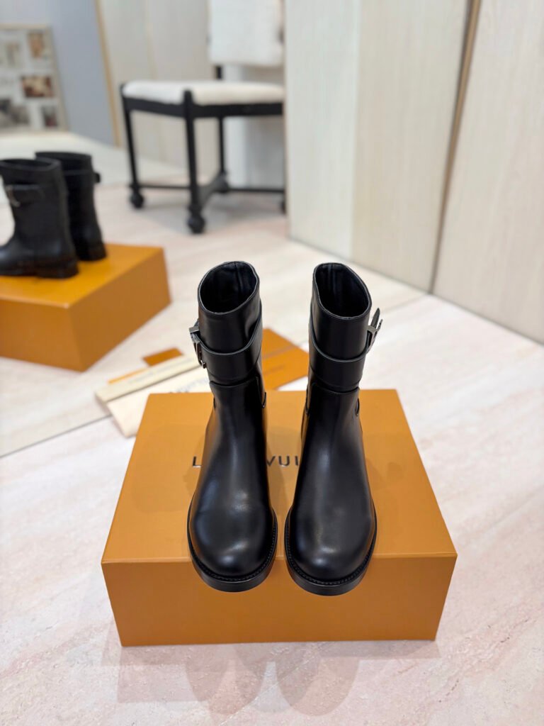 Louis Vuitton Women's Boots detail image 4