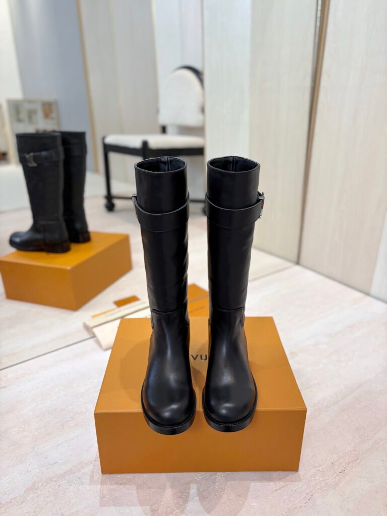 Louis Vuitton Women's Boots detail image 4